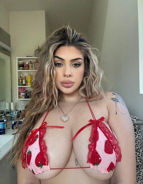 Alasti lekkinud OnlyFans-i pilt Maddiitheebaddie