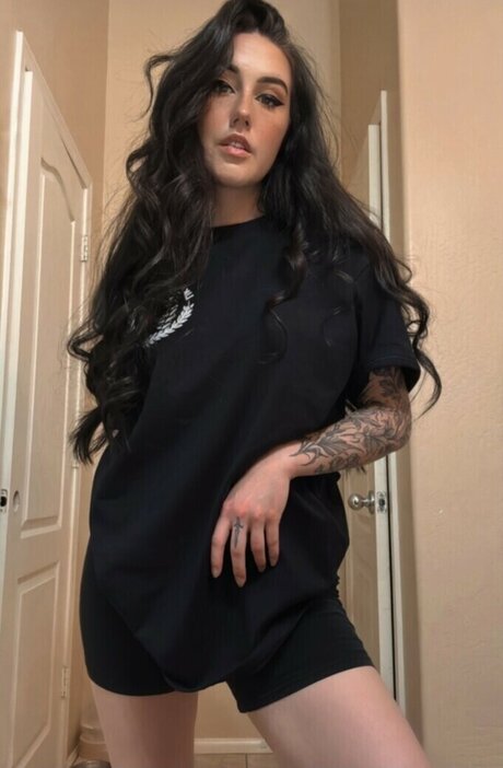 Naken läckt OnlyFans-bild av Falconrose