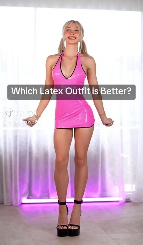 Naken läckt OnlyFans-bild av Emma Xlouise