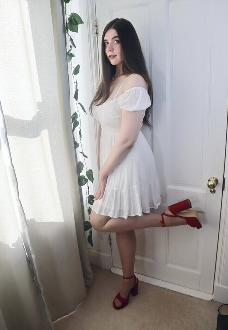 Naakte gelekte OnlyFans-foto van Angelika Seleznova