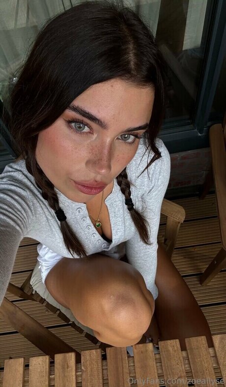 Zoeallyse  nude leaked OnlyFans photo