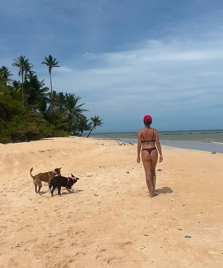 Обнаженная фотография утечки OnlyFans от Natallia Rodrigues