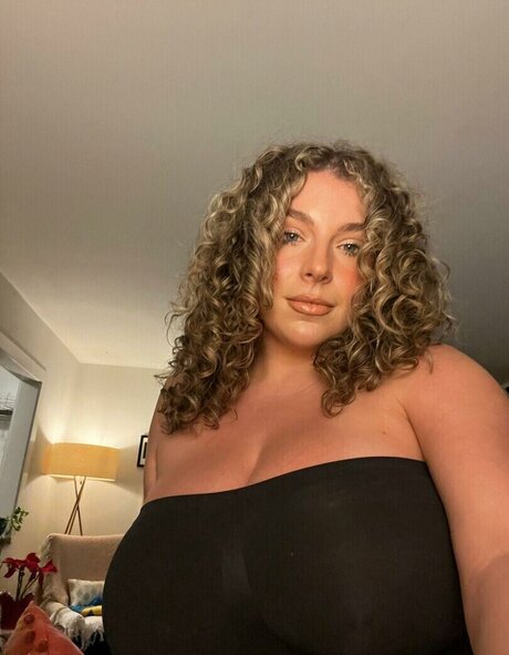 Naken läckt OnlyFans-bild av Alexonthemic
