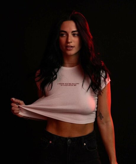Alasti lekkinud OnlyFans-i pilt Abby Rathbone