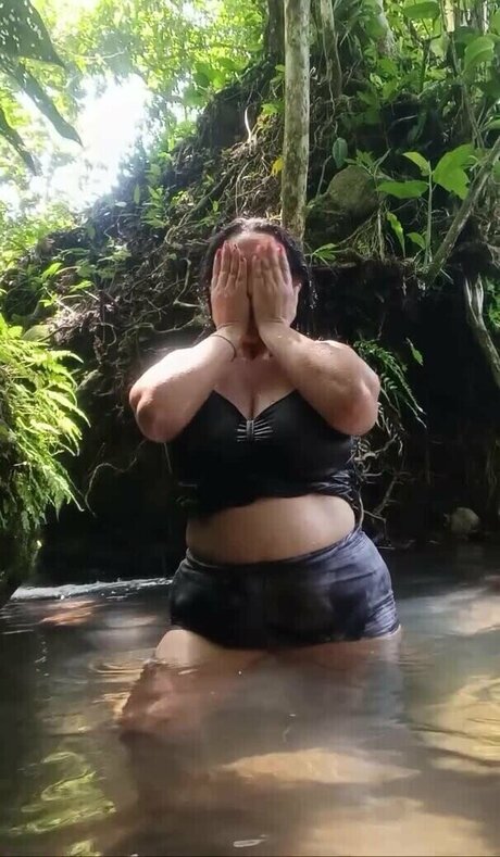 Foto nua vazada do OnlyFans de Dairalinavega