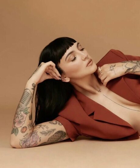 Julia Michaels