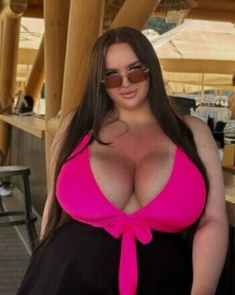Naakte gelekte OnlyFans-foto van Sexisweet