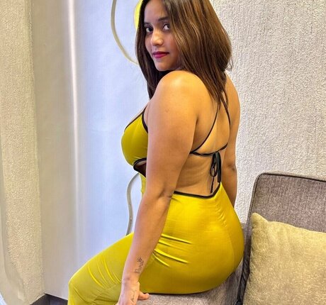 Alasti lekkinud OnlyFans-i pilt Paradise On Tango