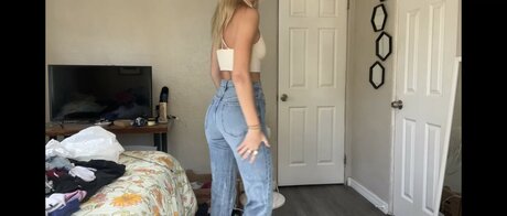 Beez ASMR