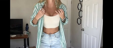 Beez ASMR