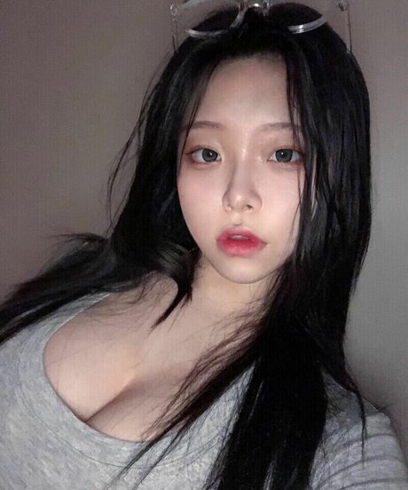 Foto di nudo di fuga di OnlyFans di Foamharin