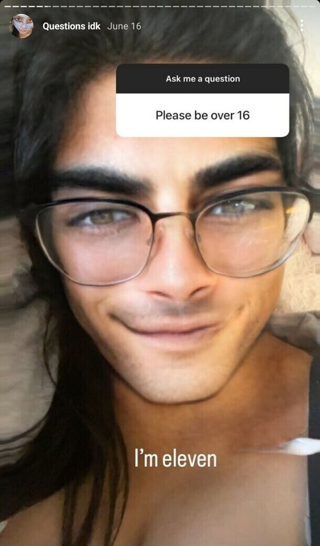 Nahá fotka uniklých OnlyFans od Xyzriin