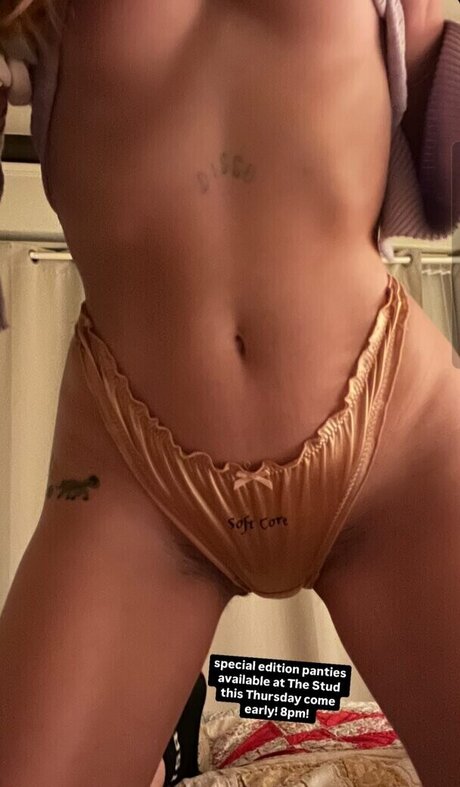 Alaston vuotanut OnlyFans-kuva Brittanyell