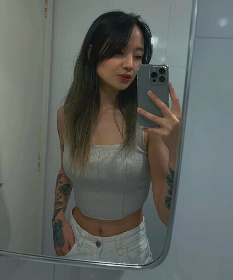 Naken läckt OnlyFans-bild av Gabi Lissa