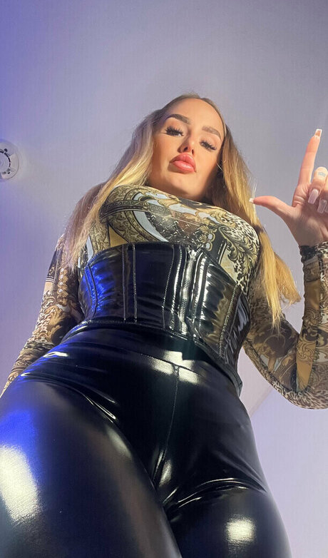 Goddesskiragold