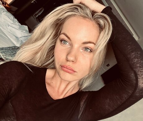 Katya Leo