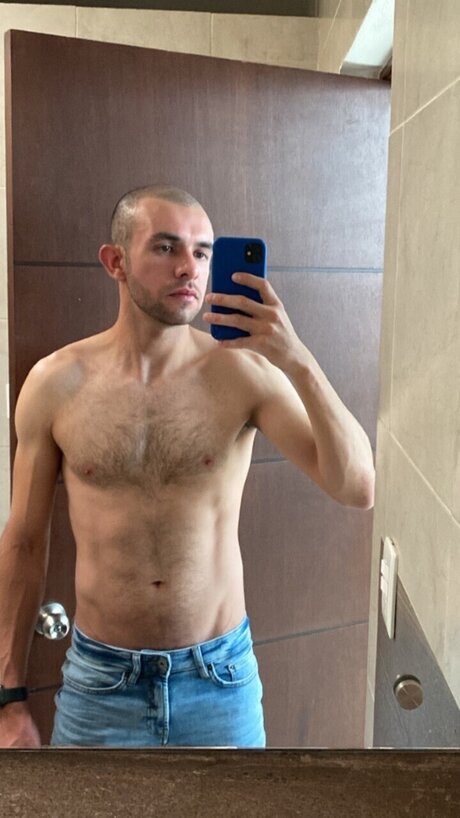 Photo nue de fuite OnlyFans de Mexaboy