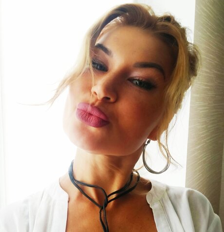 Zlata1616 OnlyFans 유출 누드 사진