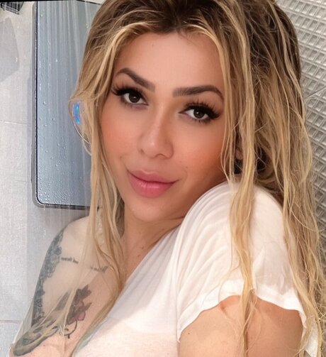 Alaston vuotanut OnlyFans-kuva  Ts Miss Ella 