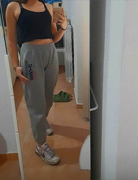 Nøgent lækket OnlyFans-billede af Alixx Hub