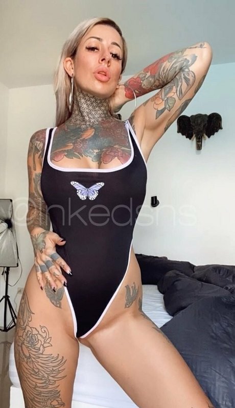 Naken lekkede OnlyFans-bilde av Inkedxsns
