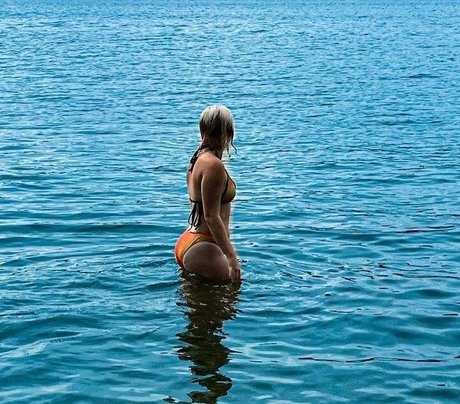 Naken lekkede OnlyFans-bilde av Michaela Osoro