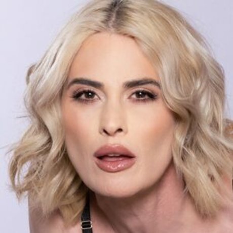 Lucy Hart
