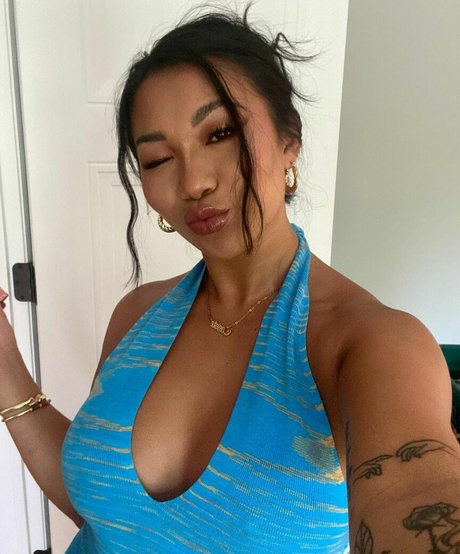 Nahá fotka uniklých OnlyFans od Cassyeungmoney