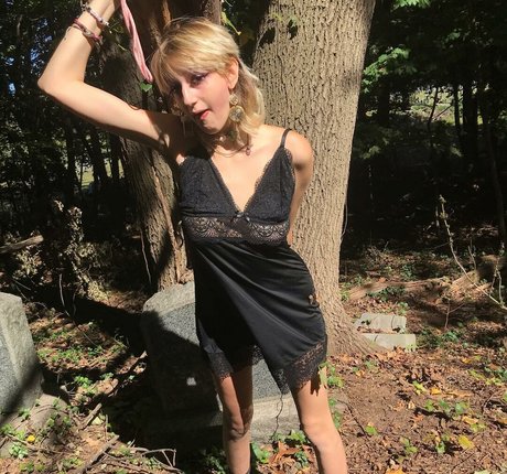 Anya401
