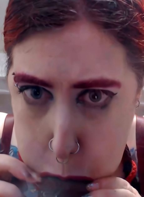Nacktes geleaktes OnlyFans-Foto von Sasha Lynne