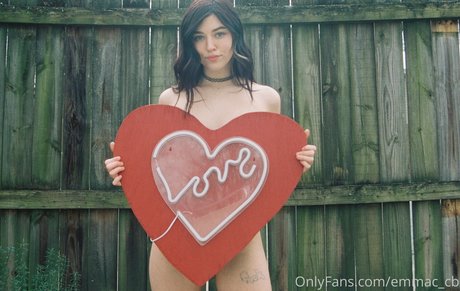 Naken lekkede OnlyFans-bilde av Emmachoice