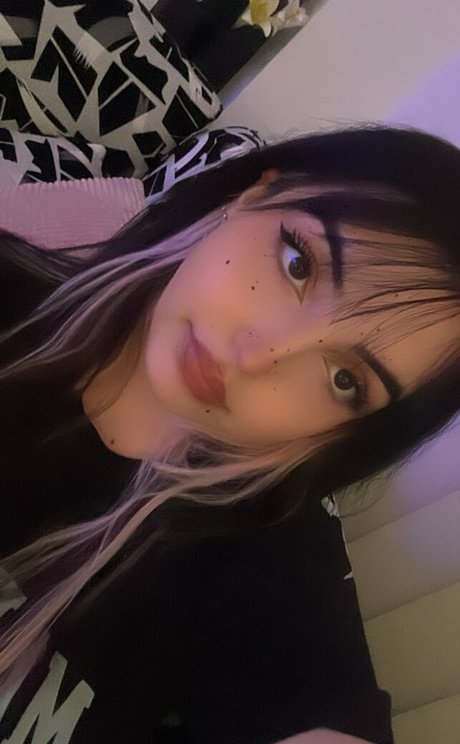 Nøgent lækket OnlyFans-billede af Pixielena127
