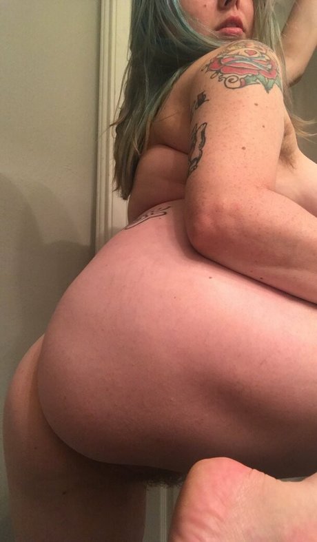 Nahá fotka uniklých OnlyFans od Celestelunaxo