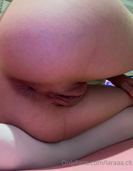 Alasti lekkinud OnlyFans-i pilt Laraaaclt