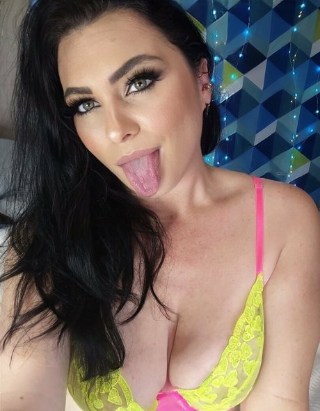 Veronicasweetskin