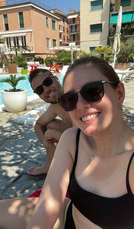 Naken läckt OnlyFans-bild av Carol Capel