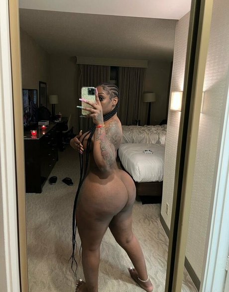 Naken lekkede OnlyFans-bilde av Bianka Damanii