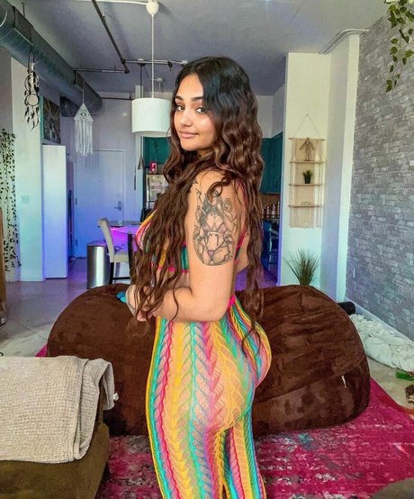 Nahá fotka uniklých OnlyFans od Mulanvuittonvip
