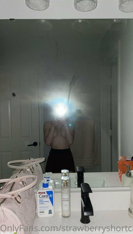 Strawberryshortcakes420