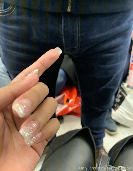 Naken lekkede OnlyFans-bilde av Hannahmoore