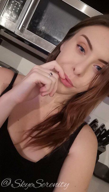 Nøgent lækket OnlyFans-billede af Skyeserenity