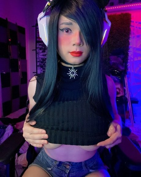 Nahá fotka uniklých OnlyFans od Kouhaidawn