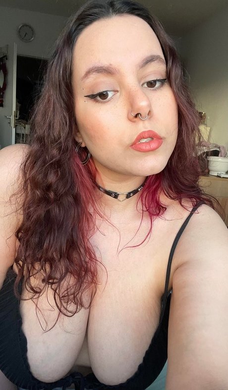 Nahá fotka uniklých OnlyFans od Peachyara