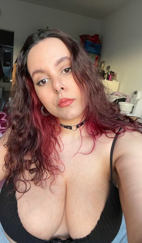 Nahá fotka uniklých OnlyFans od Peachyara