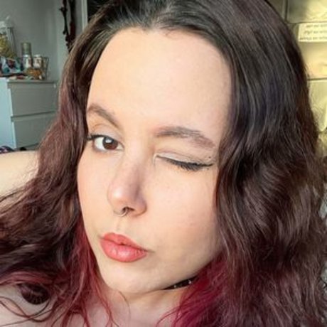 Naken läckt OnlyFans-bild av Peachyara
