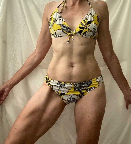 Naken lekkede OnlyFans-bilde av Aska69