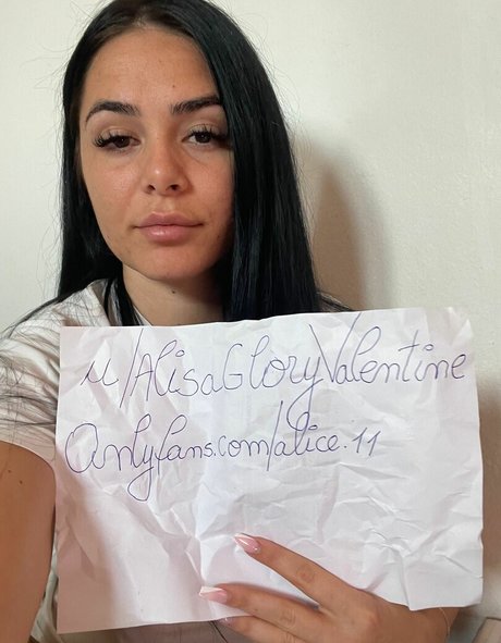 Nahá fotka uniklých OnlyFans od Alice Brady