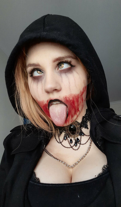 Nacktes geleaktes OnlyFans-Foto von Vampiie