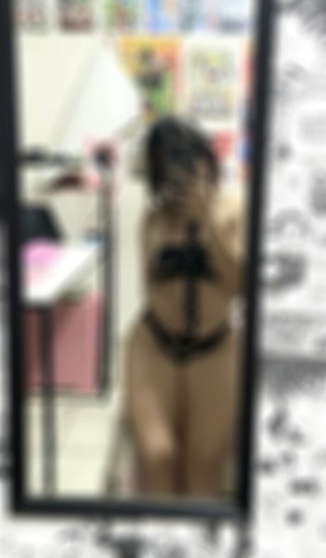 Nahá fotka uniklých OnlyFans od Valeriaiscrying