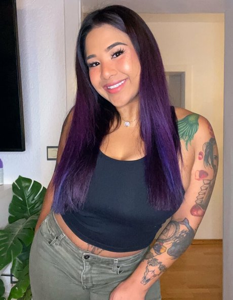 Naken lekkede OnlyFans-bilde av Desireedeep